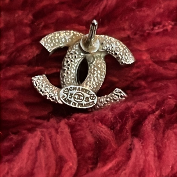 Authentic Chanel earrings - Picture 2 of 4